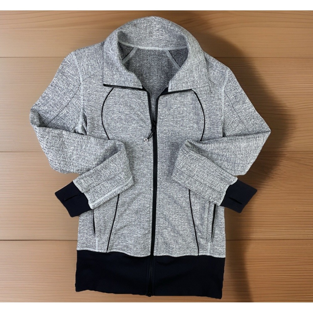 Lululemon Asana Jacket Herringbone Long Sleeve Full Zip Thumb Holes Women Sz 6‎